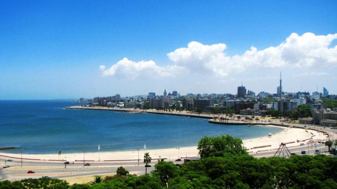 Montevideo Skyline