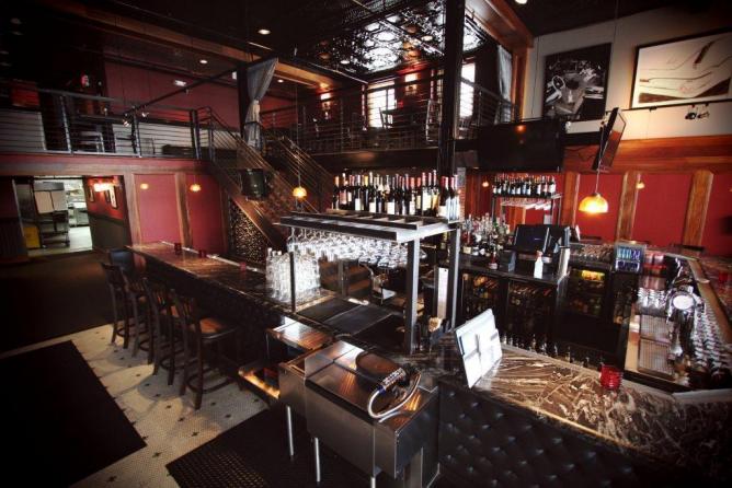 10 Must Try Restaurants In Moines Iowa