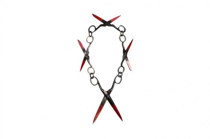 Bernhard Schobinger, 'Grosse Scherenkette', Necklace in steel, Japanese Urushi Lacquer, 2014 | Courtesy of S O Gallery