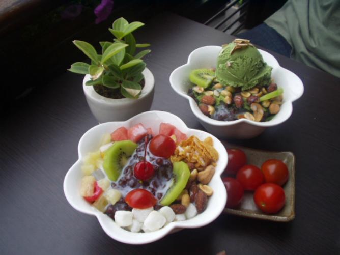 Green Tea Bingsu with Sweet Red Bean