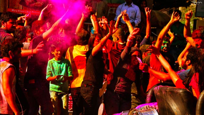 Holi Hei. &#xA9; AkhilMekkatt/Flickr