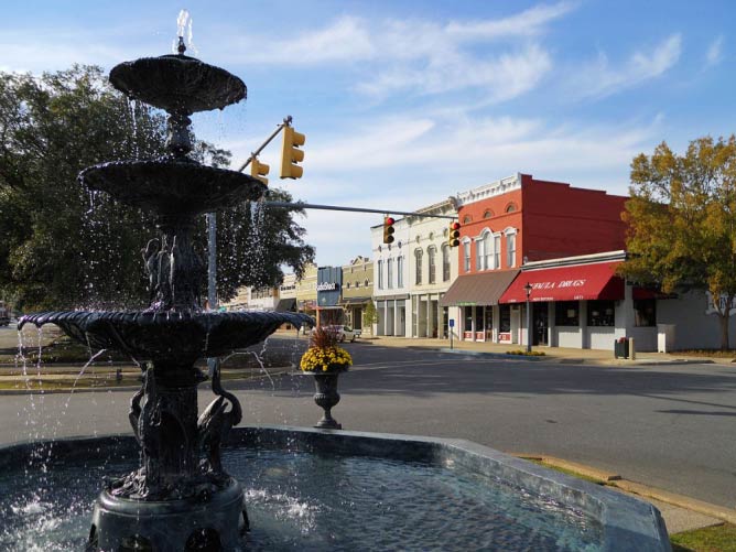 The 10 Most Beautiful Towns In Alabama USA