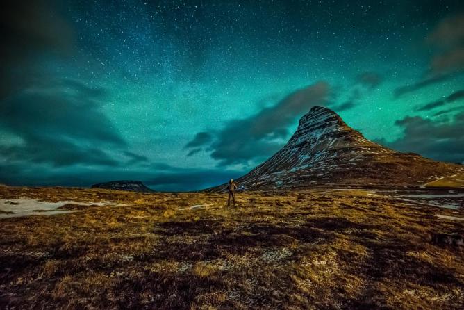 The Stars Among Us © Terence Kong