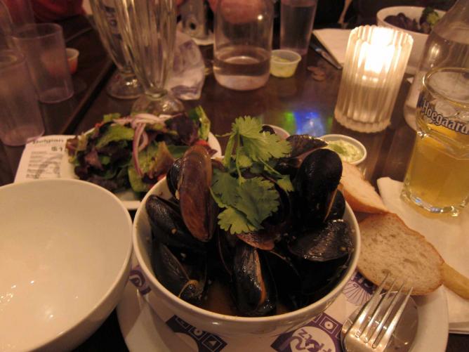 Mussels at Frjtz | © Neeta Lind/Flickr