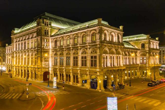 Staatsoper exterior | © Christian Siedler / Flickr