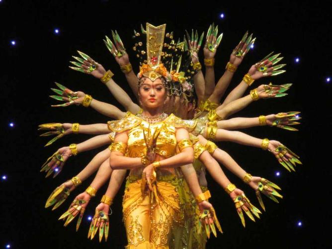 Yate Dance & Acrobatic Team © Rebecca Bartley
