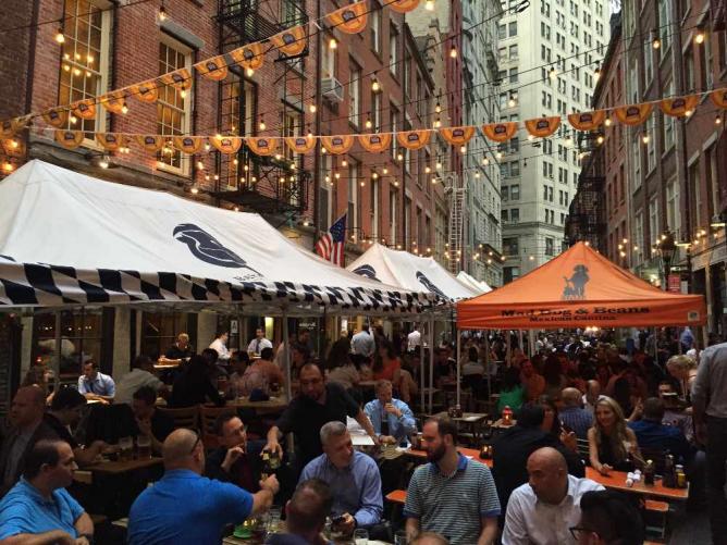 Stone Street | © Tucker Johnson