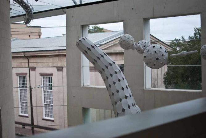 Art in the atrium, Jepson Center for the Arts | &#xA9;&#x200E; Krissa Corbett Cavouras/ Flickr