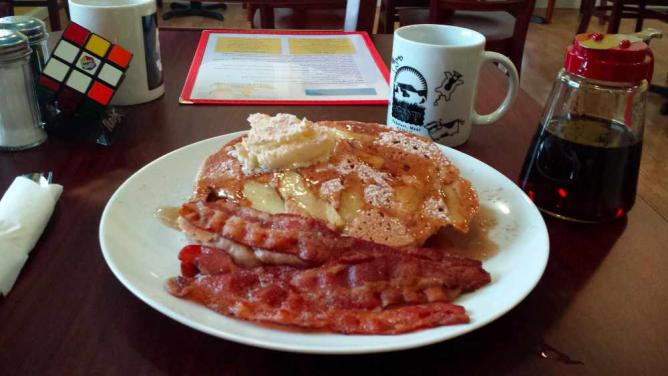 Apple Cinnamon Pancakes