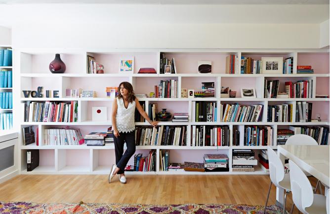 Alex Shulman in her office. Photograph by Kate Martin © Transglobe Publishing