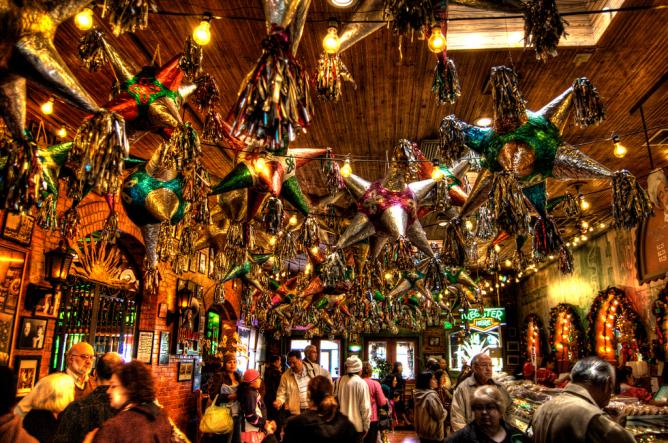 Inside Mi Tierra 