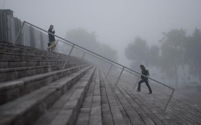 Steps up to the Bibliothèque François Mitterand | © Bruno Jargot/WikiCommons