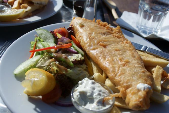 Fish and chips | &#xA9; Sam Saunders/Flickr