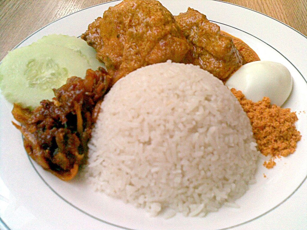 1024px-MadamKwan_NasiLemak