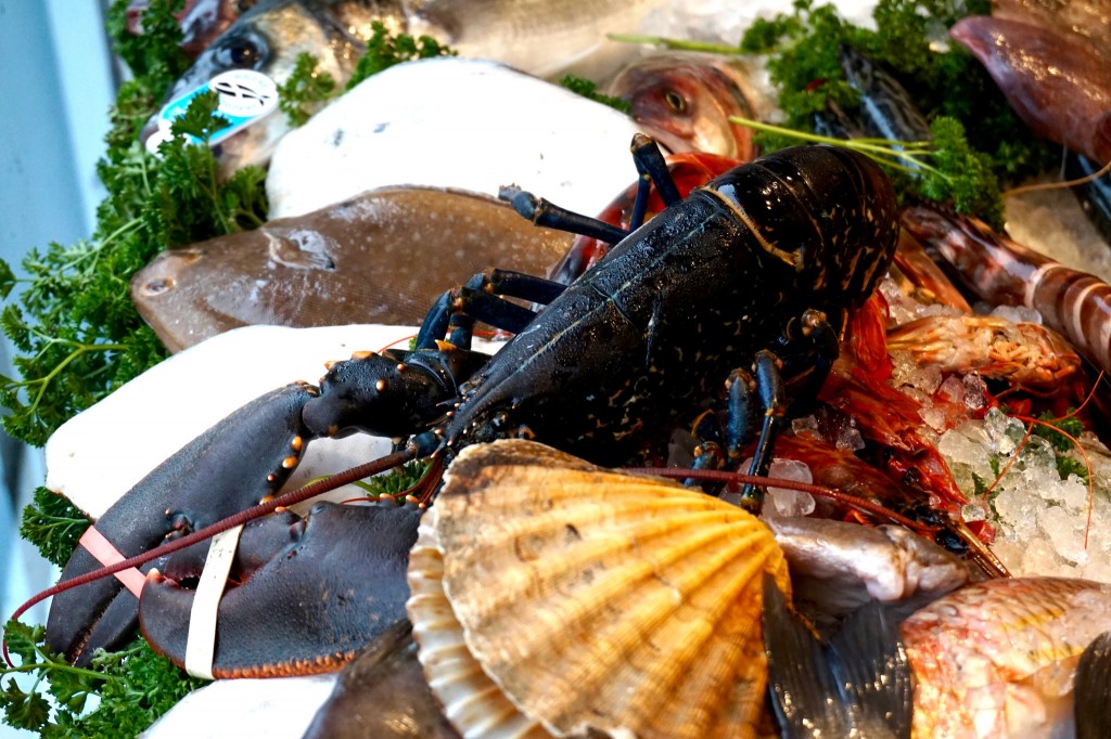 Freshly caught seafood | ©sofia dench/Flickr