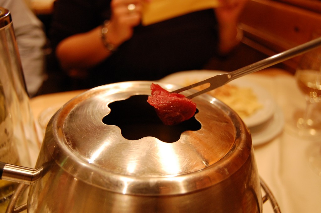 Fondue Bourguignonne | ©Yusuke Kawasaki/Flickr