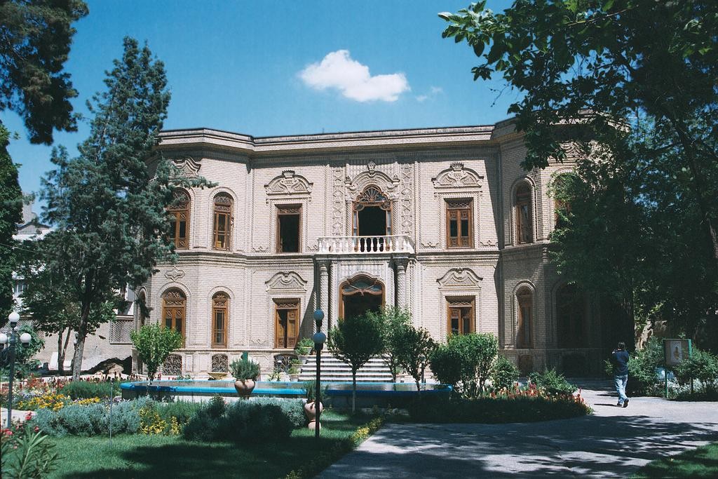 Glass ware and ceramics Museum, Tehran © Philippe Chavin/WikiCommons