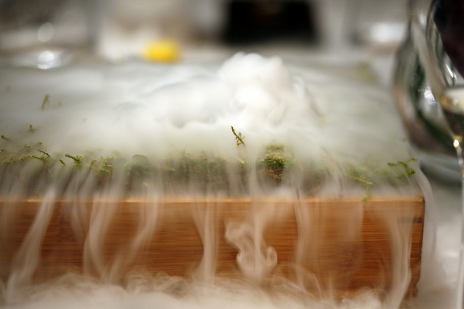 Liquid Nitrogen Peat Bog at The Fat Duck| ©Charles Haynes/Flickr