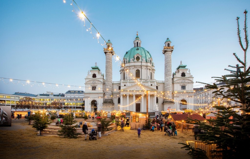 lowres_00000034037 christmas market in vienna karlsplatz oesterreich werbung - Vienna Christmas Market lowres_00000034037 christmas market in vienna karlsplatz oesterreich werbung - Vienna Christmas Market