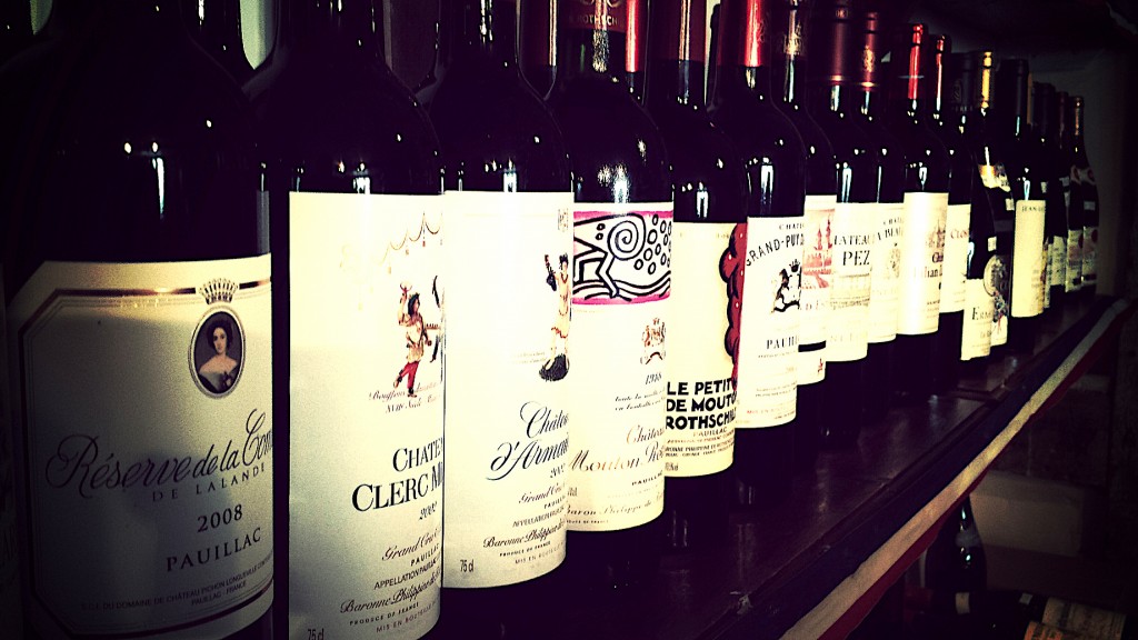 Range of wines | © Dominic Lockyer/Flickr