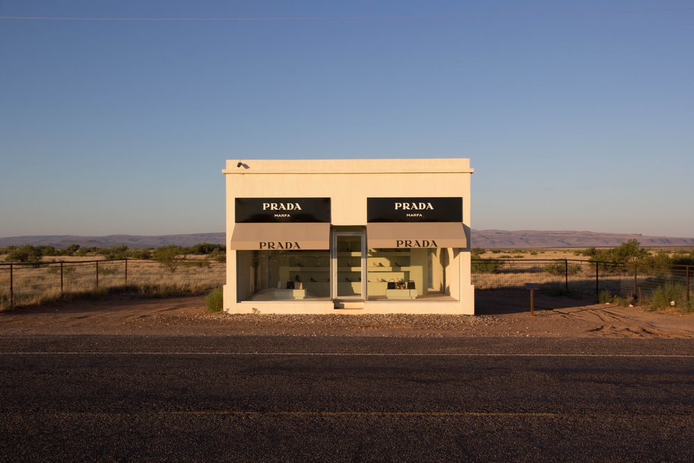 The Marfa Prada sculpture on US route 90 | © Sue Stokes/Shutterstock