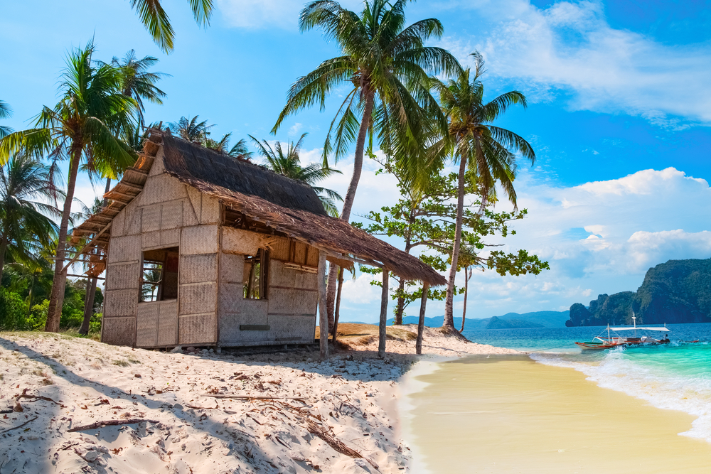 Beachside hut in Palawan | © PhotoRoman/Shutterstock