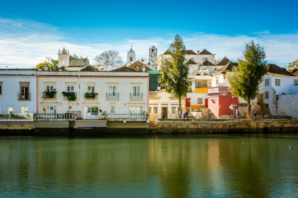 Colorful houses of Tavira in the Algarve | © Evgeni Fabisuk/Shutterstock