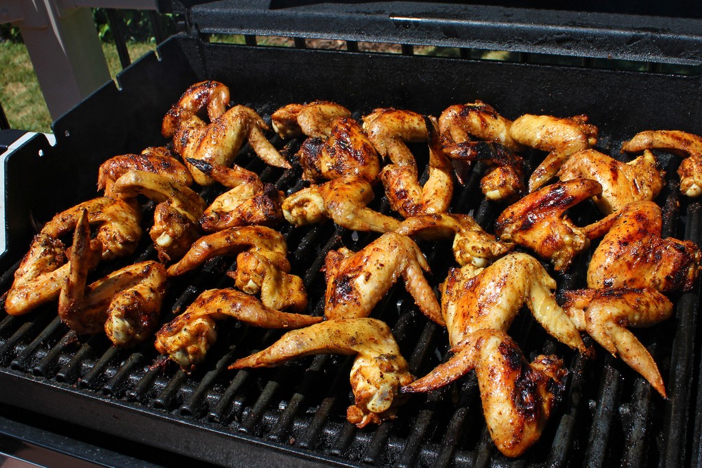 BBQ Wings | ©woodleywonderworks/Flickr