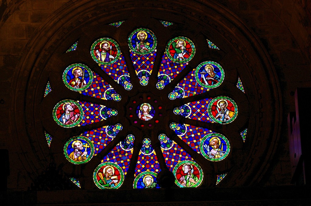 Rose Window Lisbon Cathedral | ©Ken and Nyetta/Flickr