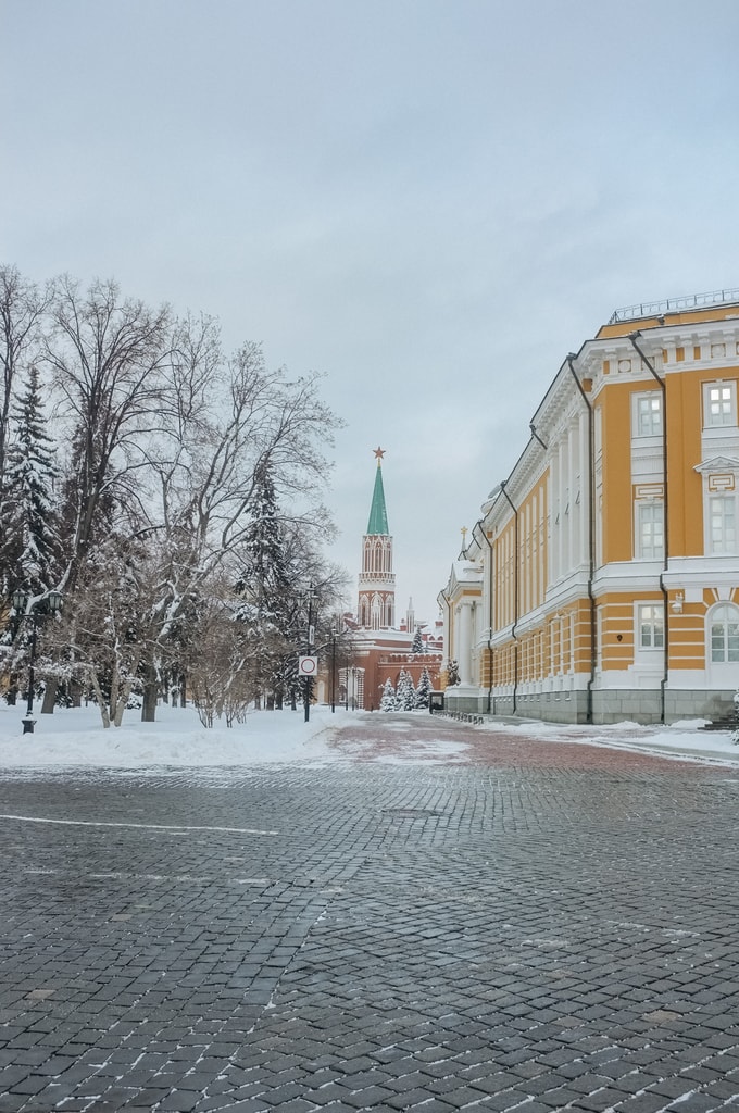 SCTP0018-SHINKAREVA-MOSCOW-KREMLINARMOURY1