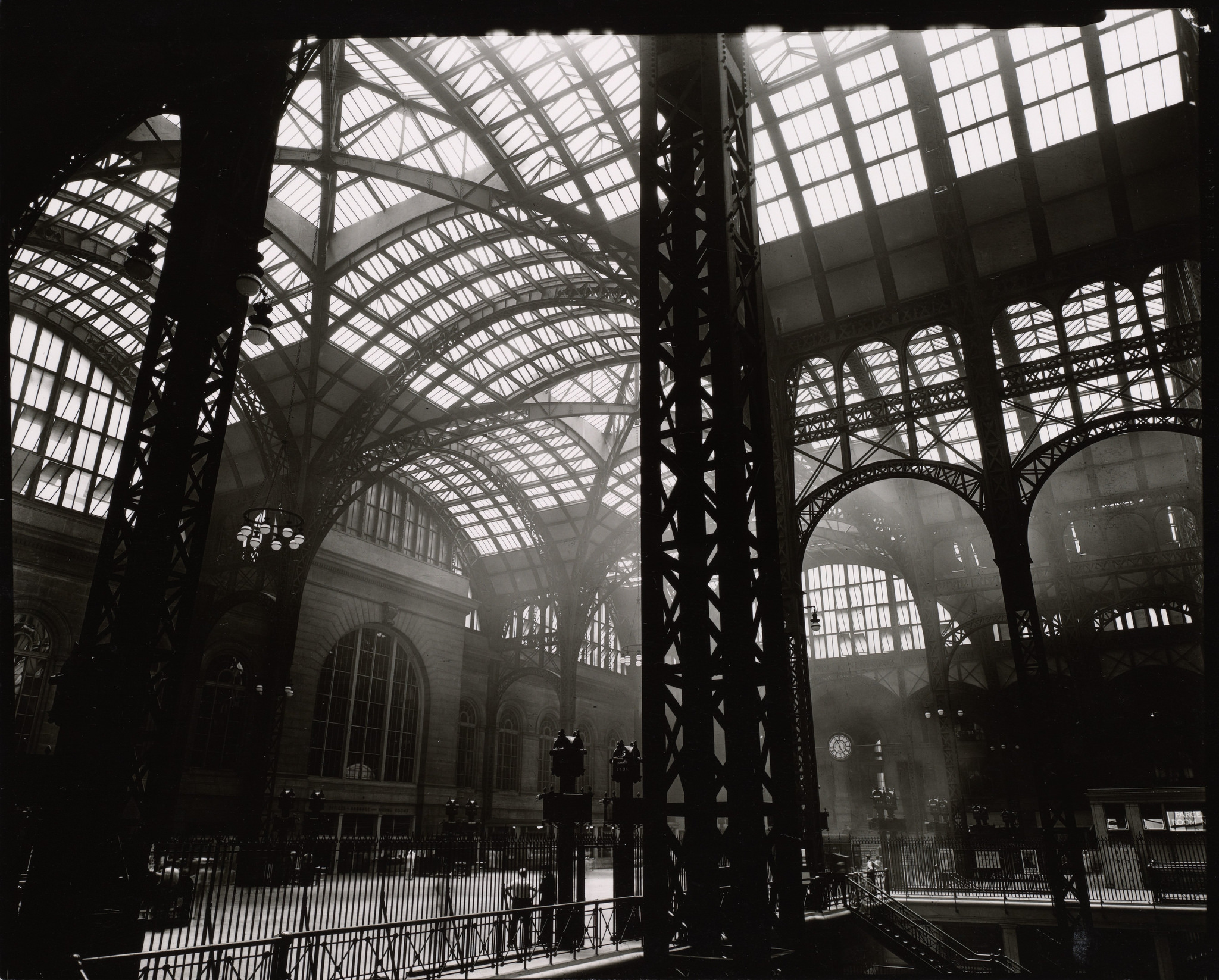 Famous Architecture Photographers Berenice Abbott ZRYT