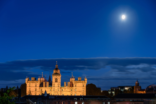 George Heriot school lit by moonlight | © Shahid Khan/Shutterstock