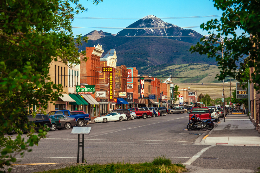 Montana Dream Home: Own A Piece Of History (Tom Oar) - ps84sbv