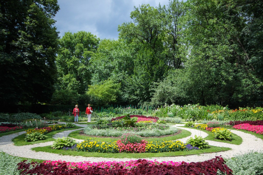 Nature experts can spend hours in the garden admiring interesting and exotic plants © Ministry of Foreign Affairs of the Republic of Poland / Flickr