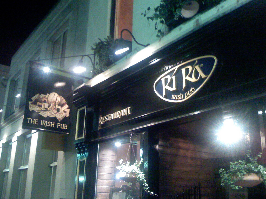Ri Ra Irish Pub |© Justin Ruckman/Flickr