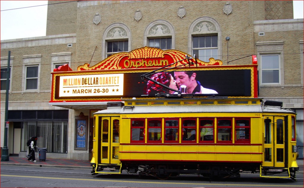 Orpheum Theatre was built as a non-profit organization in 1928 and has been functioning at full steam since then © Ron Cogswell / Flickr
