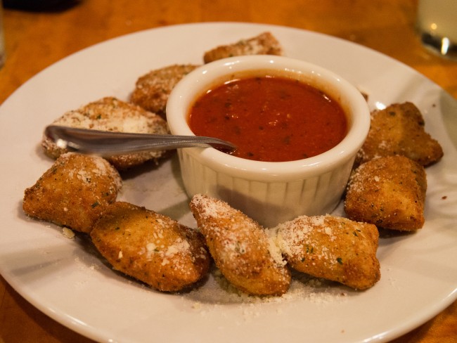 Charlie Gitto's | © Eugene Kim/Flickr
