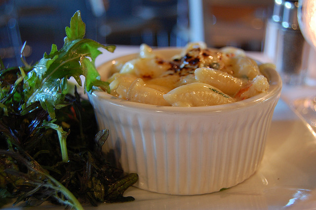Lobster Macaroni and Cheese | ©stu_spivack/Flickr