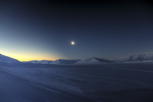 Winner: Eclipse Totality over Sassendalen by Luc Jamet | Courtesy of Royal Observatory Greenwich | © Luc Jamet