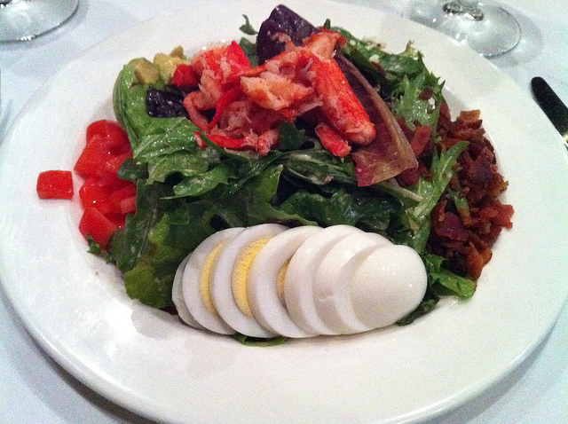 Lobster Cobb Salad | ©MemphisCVB/Flickr