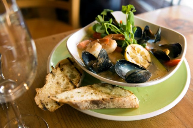 The Best Seafood Restaurants In Calgary Canada Fish Courtesy Of Seafood Restaurant Oyster Bar