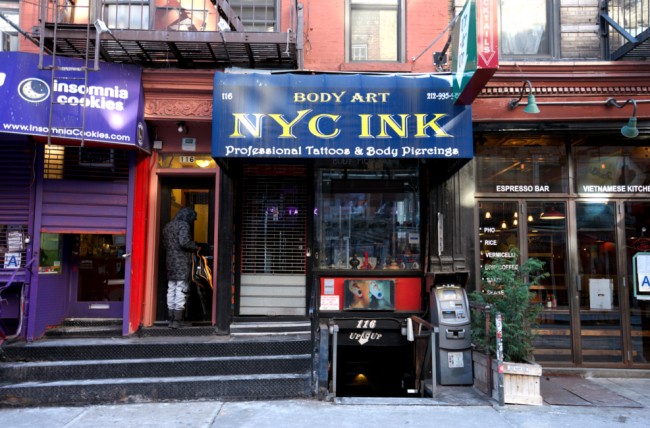 The Gas Light Café, now a tattoo shop | © Dan M. Lee Photography