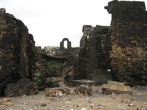 Mahim Fort ruins © Nicholas (Nichalp)/Wikicommons