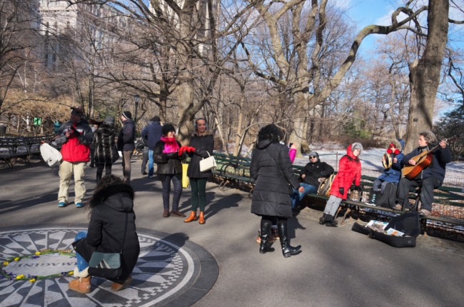 People celebrating John Lennon at Strawberry Fields | © Dan M. Lee Photography