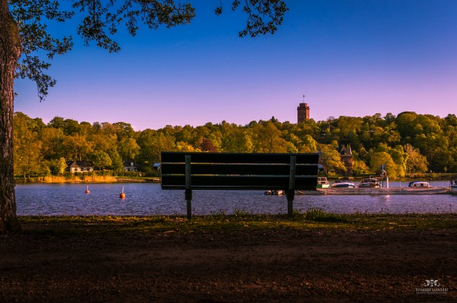 Bench and light at Djurgården | © Tommie Hansen/Flickr
