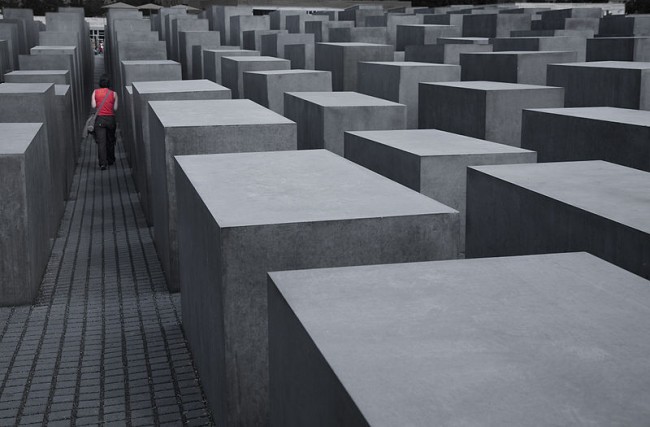 Memorial to the Murdered Jews | © Jorge Royan / WikiCommons