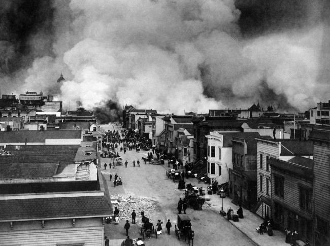 Mission District in Flames © H.D. Chadwick/Wikipedia