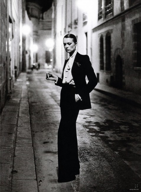 The 'Le Smoking' suit shot by Helmut Newton for Paris Vogue, 1975 | Courtesy of The Coincidental Dandy/Flickr