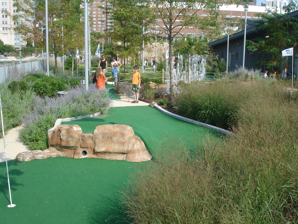 Hudson River Park Mini Golf