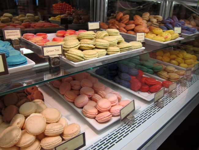 Macarons at the Chicago French Market | © Goatling/Flickr